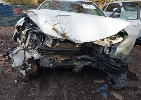 2015 Toyota Corolla S Premium z USA, uszkodzony, nr VIN 2T1BURHE6FC253596